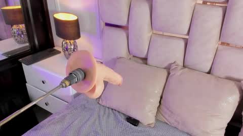 Snapshot of iliy_ chatting on 17, 2, 2025 ILY online show from 17, 2, 2025
