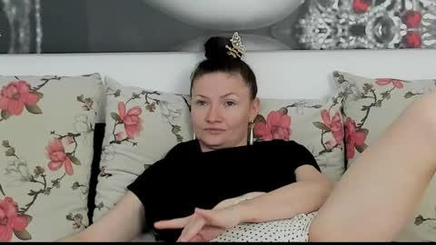 Ingrid or more easier...Miss  GoDDess Mistress online show from 9, 5, 2026