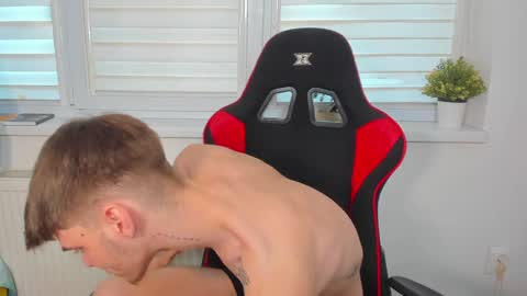 Snapshot of illusions888 chatting on 16, 12, 2024 D-Illusion online show from 16, 12, 2024