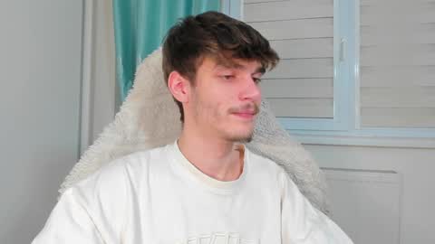 Snapshot of illusions888 chatting on 5, 2, 2025 D-Illusion online show from 5, 2, 2025