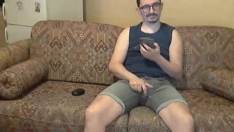 ilovecuteguy79 online show from 20, 4, 2026