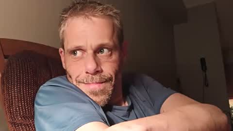 Snapshot of ilovesquirterz1 chatting on 9, 12, 2024 Ilovesquirterz1 online show from 9, 12, 2024