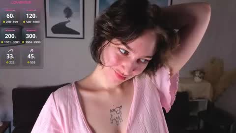 Snapshot of iluminadangoun chatting on 8, 6, 2026 Hello everyone Im Lily online show from 8, 6, 2026