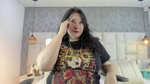 Snapshot of im_alaya chatting on 11, 1, 2025 Alaya online show from 11, 1, 2025