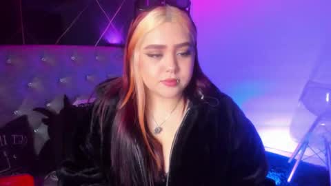 im_bunny__ online show from 23, 11, 2025