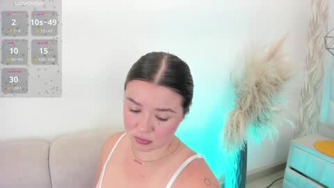 DAHLIA online show from 7, 4, 2026