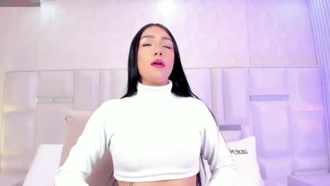 im_isabella1 online show from 18, 5, 2026
