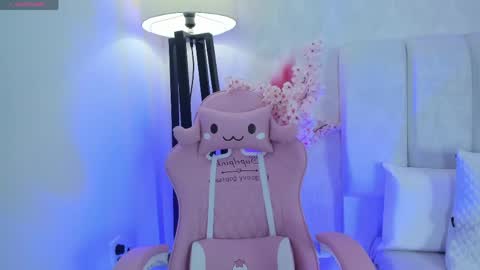 im_miadoll online show from 20, 4, 2026