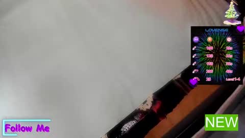 ella may online show from 31, 12, 2024