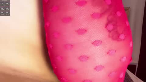 Snapshot of im_yours_01 chatting on 3, 3, 2025 daniella online show from 3, 3, 2025