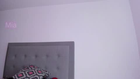 Snapshot of immia_rosse chatting on 9, 2, 2025 mia --------- COL TIME online show from 9, 2, 2025
