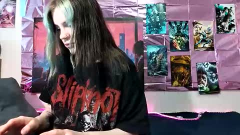 Sam and Jen online show from 21, 11, 2025