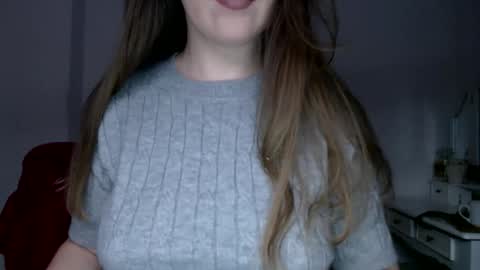 Snapshot of immouss chatting on 25, 11, 2025 Pola online show from 25, 11, 2025