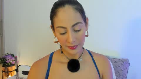 imvickyrachell_ online show from 23, 9, 2025
