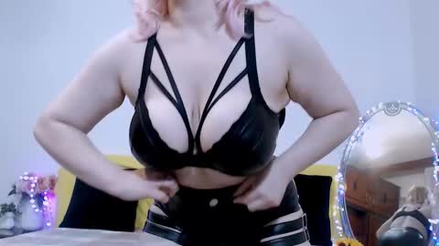 Ina online show from 19, 11, 2025