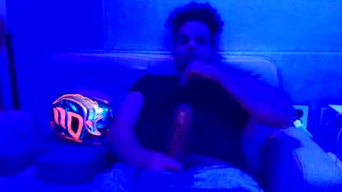 Inchesofhappiness7 online show from 1, 11, 2025