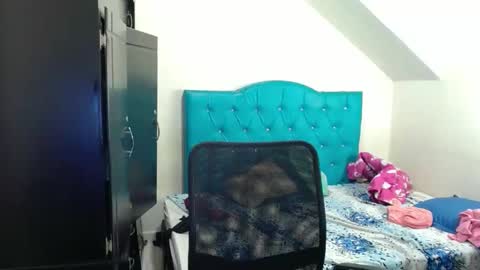 incubus_couple1 online show from 16, 12, 2024