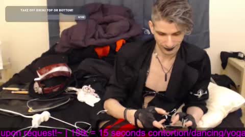 Snapshot of incubussy_x chatting on 9, 1, 2025 Incubussy X online show from 9, 1, 2025