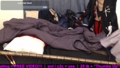 Snapshot of incubussy_x chatting on 11, 1, 2025 Incubussy X online show from 11, 1, 2025
