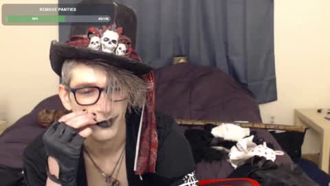 Snapshot of incubussy_x chatting on 9, 2, 2025 Incubussy X online show from 9, 2, 2025