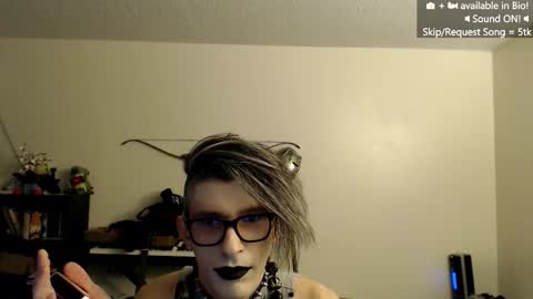 Snapshot of incubussy_x chatting on 21, 10, 2025 Incubussy X online show from 21, 10, 2025