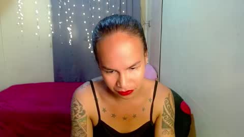 Snapshot of indaypakay_ts chatting on 2, 12, 2024 Pakay online show from 2, 12, 2024