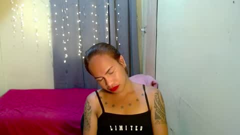 Snapshot of indaypakay_ts chatting on 4, 1, 2025 Pakay online show from 4, 1, 2025