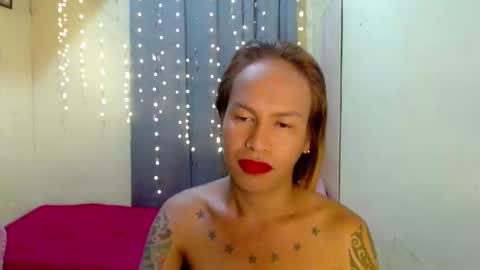 Snapshot of indaypakay_ts chatting on 8, 1, 2025 Pakay online show from 8, 1, 2025