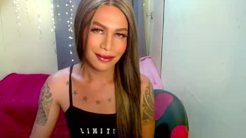 Snapshot of indaypakay_ts chatting on 22, 1, 2025 Pakay online show from 22, 1, 2025
