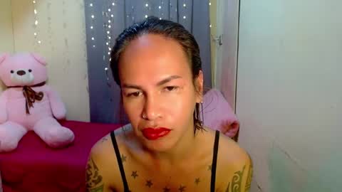 Snapshot of indaypakay_ts chatting on 24, 2, 2025 Pakay online show from 24, 2, 2025