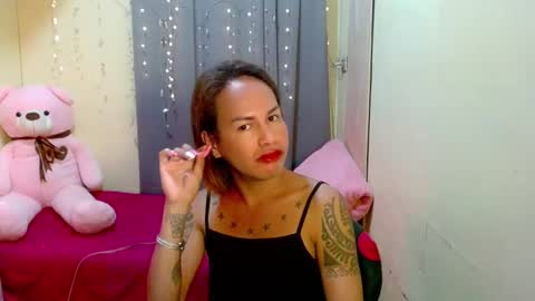 Snapshot of indaypakay_ts chatting on 24, 2, 2025 Pakay online show from 24, 2, 2025