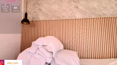 Indi Catalina online show from 8, 11, 2025