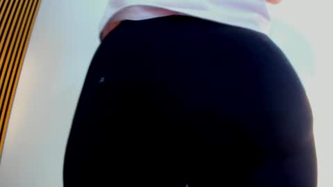 Snapshot of indi_catalina chatting on 25, 7, 2026 Indi Catalina online show from 25, 7, 2026
