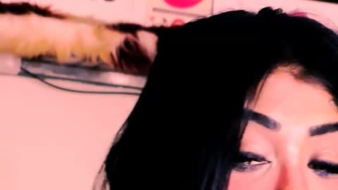 Bella Ambrosia online show from 1, 12, 2025