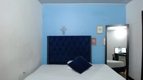 Snapshot of indian_whore18 chatting on 17, 1, 2025 indian_whore18 online show from 17, 1, 2025