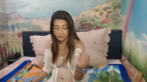 Snapshot of indianaqua23 chatting on 4, 10, 2025 Alisha online show from 4, 10, 2025