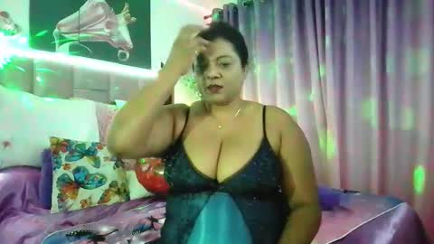 Snapshot of indiandelia chatting on 6, 3, 2025 indiandelia online show from 6, 3, 2025
