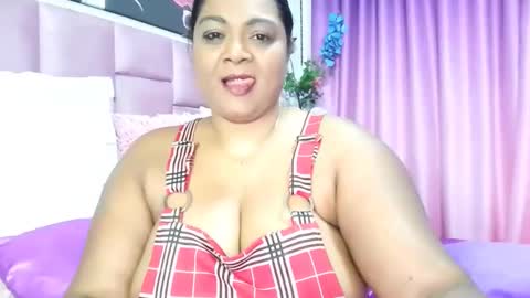 Snapshot of indiandelia chatting on 11, 3, 2025 indiandelia online show from 11, 3, 2025
