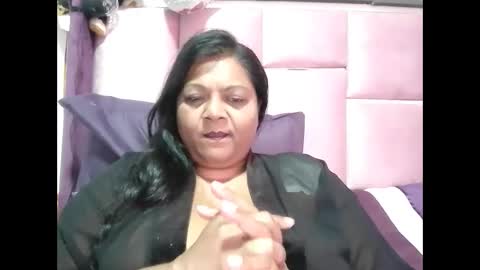 Snapshot of indiandelia chatting on 23, 10, 2025 indiandelia online show from 23, 10, 2025