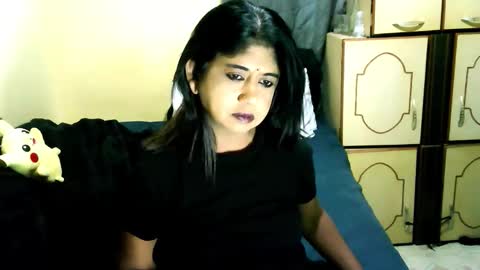 indianpleasures21 online show from 18, 5, 2026