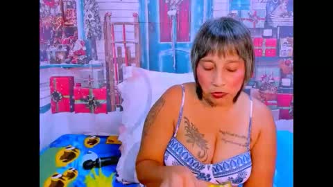 indianroxy27 online show from 19, 12, 2025