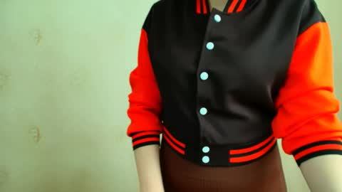 Snapshot of inessa_beauty chatting on 5, 5, 2026 Inessa online show from 5, 5, 2026