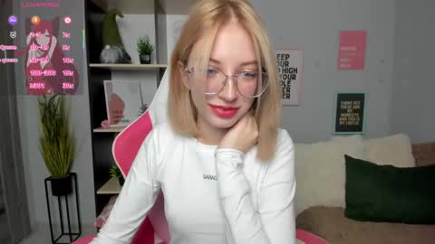 Mia online show from 19, 11, 2025