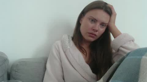 Snapshot of infinitiq45 chatting on 18, 9, 2025 Sweet girl online show from 18, 9, 2025