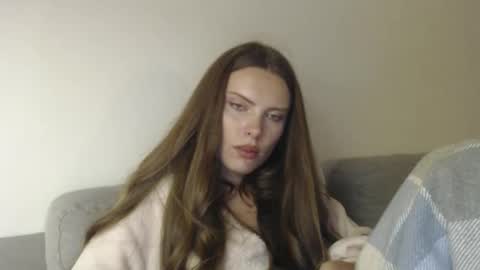 Snapshot of infinitiq45 chatting on 18, 10, 2025 Sweet girl online show from 18, 10, 2025