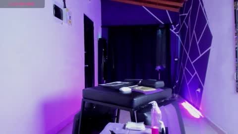 demon online show from 1, 10, 2025