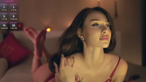 Im Senise Welcome to my room My instagram  online show from 19, 12, 2024