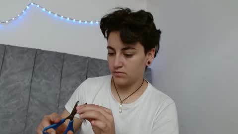 lyan onlyfans n linda online show from 19, 9, 2025