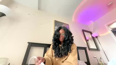 Snapshot of innerbloomenergyyyy chatting on 2, 3, 2026 Duckyyxxox online show from 2, 3, 2026