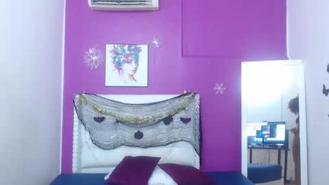 innocent_sexybaby online show from 5, 11, 2025